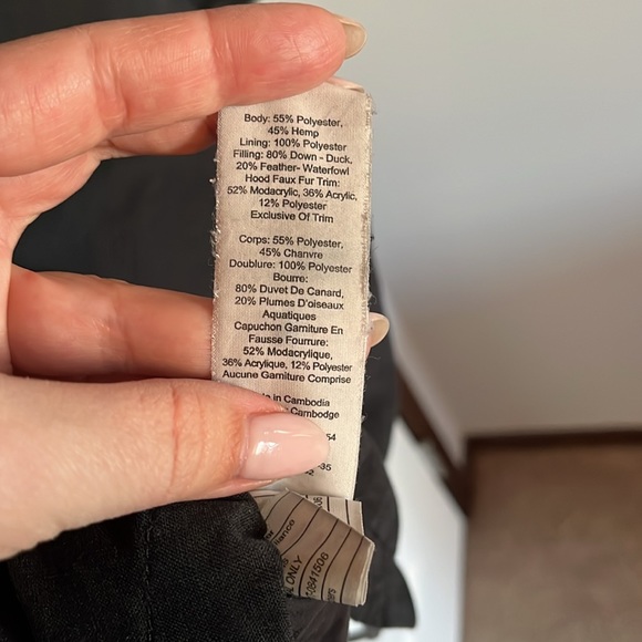 Community (Aritzia) Paradigm Parka - Picture 5 of 10